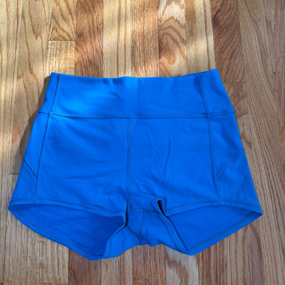 Lululemon In Movement Short *Everlux 2.5"blue Size 10 Athletic Gym Yoga